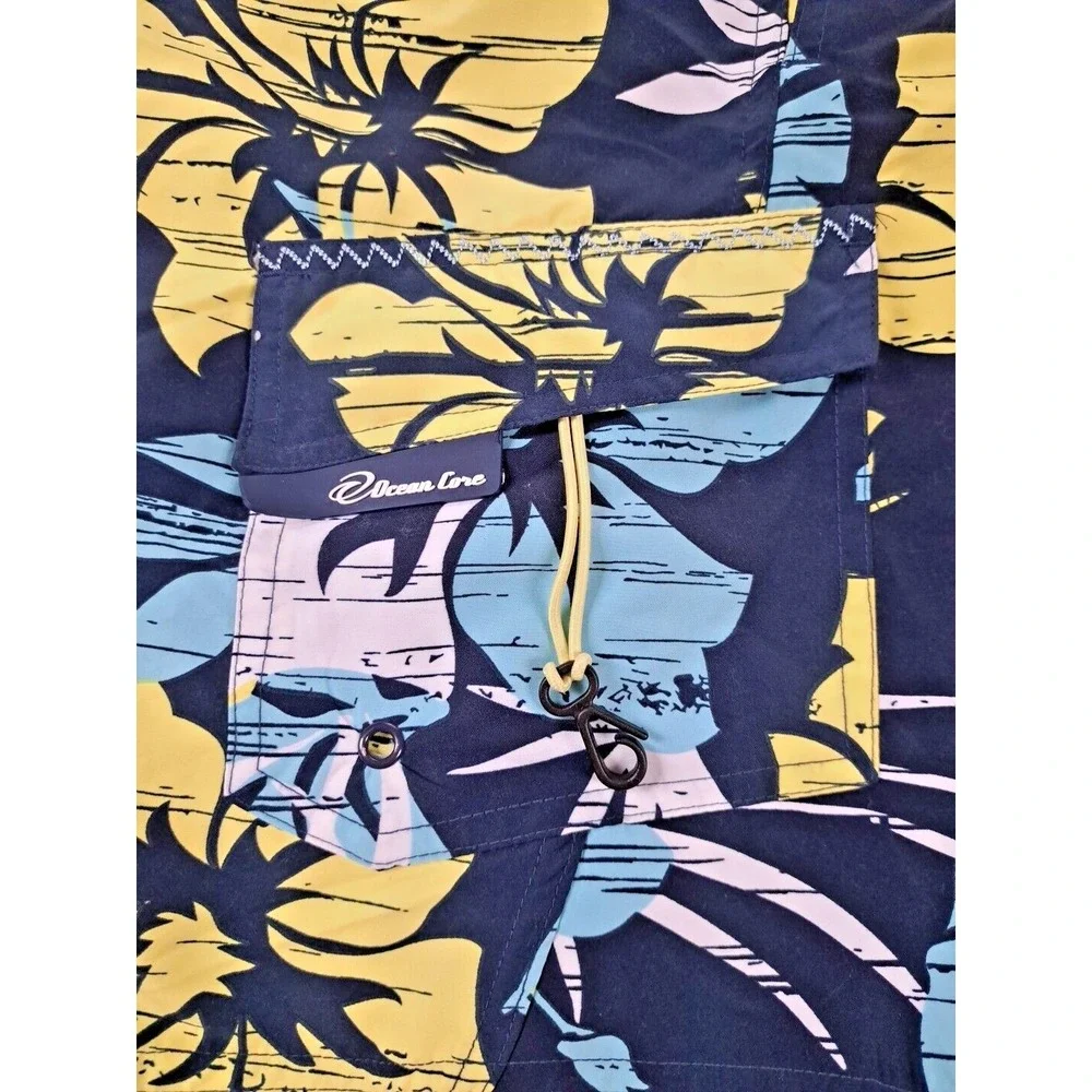Ocean Core Swim Trunks Men's L Geometric Print‎ Board Shorts Drawstring  Pocket